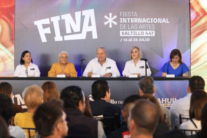 PRESENTA CHEMA FRAUSTRO LA CARTELERA DEL FINA 447