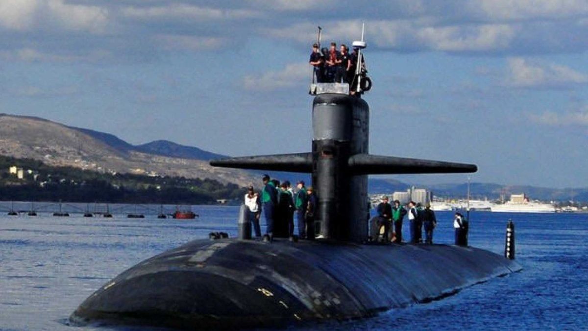 SUBMARINO NUCLEAR DE EU LLEGA A CUBA, SÓLO UN DÍA DESPUÉS DE QUE ATRACÓ EN LA HABANA SUBMARINO RUSO