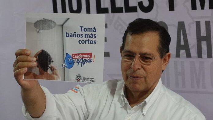 SUGIERE VICEPRESIDENTE DE HOTELES Y MOTELES DE COAHUILA LIMITAR TRANSPORTE PÚBLICO EN EL V CARRANZA PARA AYUDAR A FLUJO VEHICULAR 