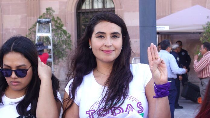 PREVENIR DESDE EL DIÁLOGO: OFRECEN CONFERENCIAS Y TALLERES CONTRA LA VIOLENCIA HACIA LA MUJER