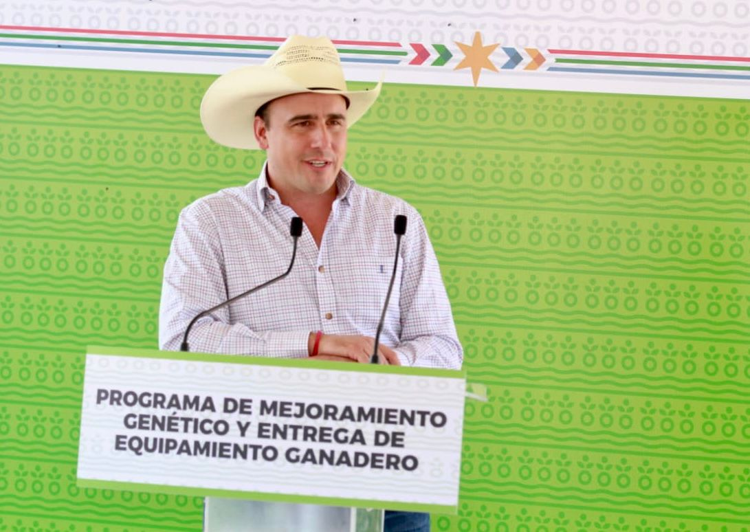 ENTREGA MANOLO JIMENEZ APOYO AL CAMPO