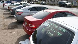 ALERTAN AUTORIDADES POR REMATE DE VEHÍCULOS FALSO EN COAHUILA
