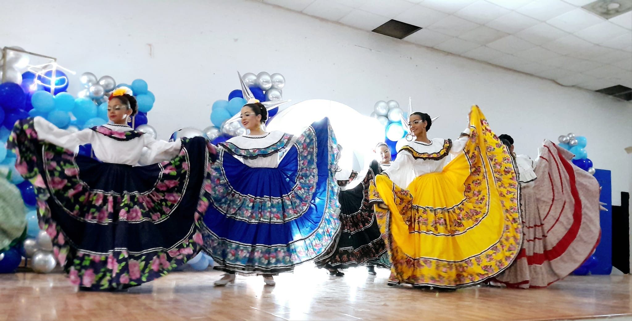 DIF MONCLOVA Y CASA MECED OFRECEN CURSOS DE CAPACITACIÓN PARA LA COMUNIDAD.