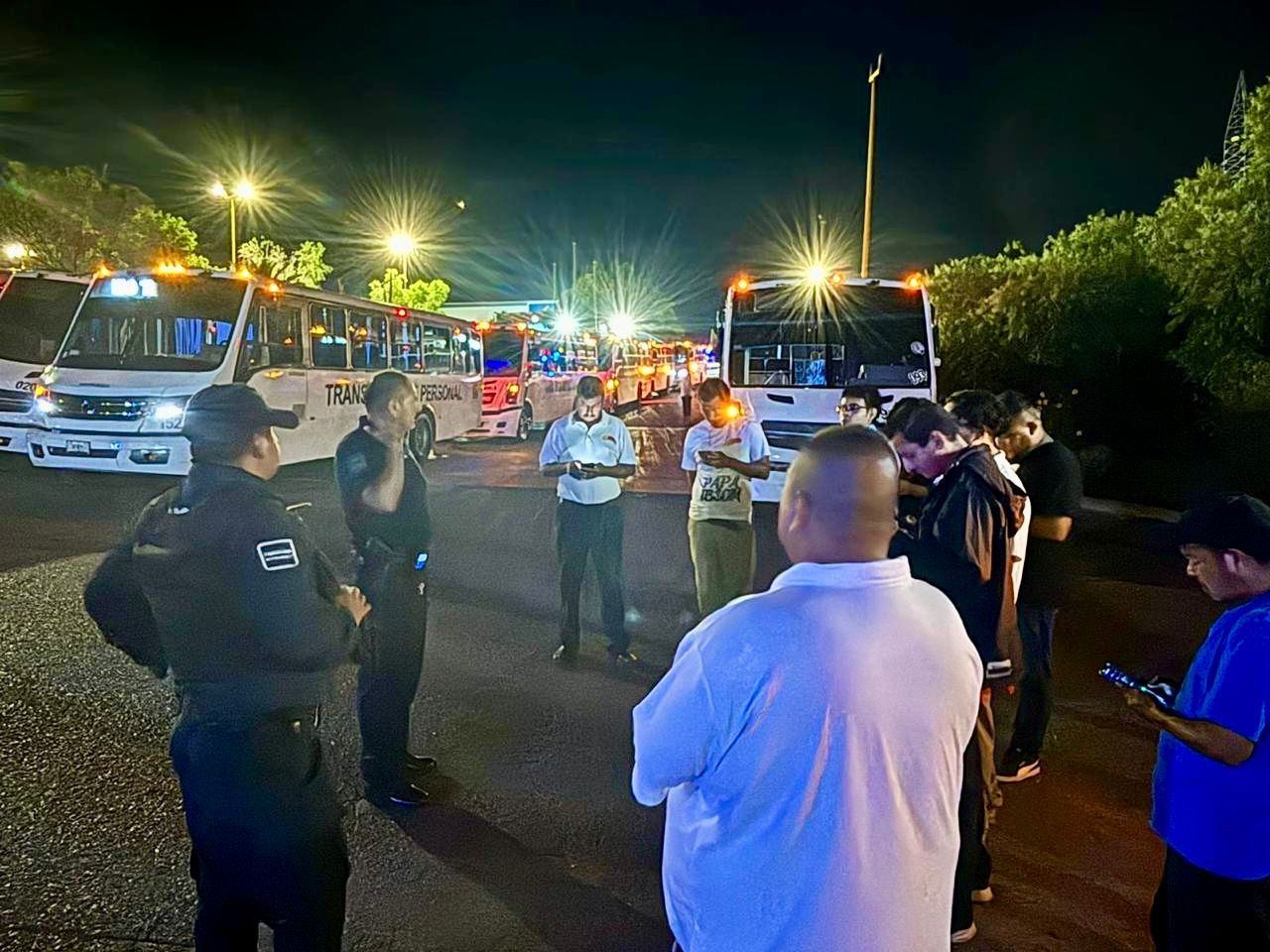 BRINDA POLICÍA SALTILLO SEGURIDAD A TRABAJADORES DURANTE MADRUGADA