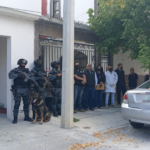 DETIENE GRS A 2; ASEGURAN EN CATEO MARIGUANA Y CRISTAL