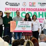 ENTREGA GOBERNADOR APARATOS ORTOPÉDICOS, AUDITIVOS Y BECAS A ESTUDIANTES DE LA REGIÓN CENTRO DE COAHUILA