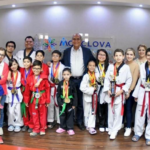 RECONOCE MARIO DÁVILA TALENTO EN EQUIPO DE TAEKWANDO GM