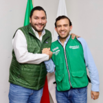 SE REÚNE CARLOS VILLARREAL CON GABRIEL ELIZONDO COORDINADOR DE MEJORA COAHUILA