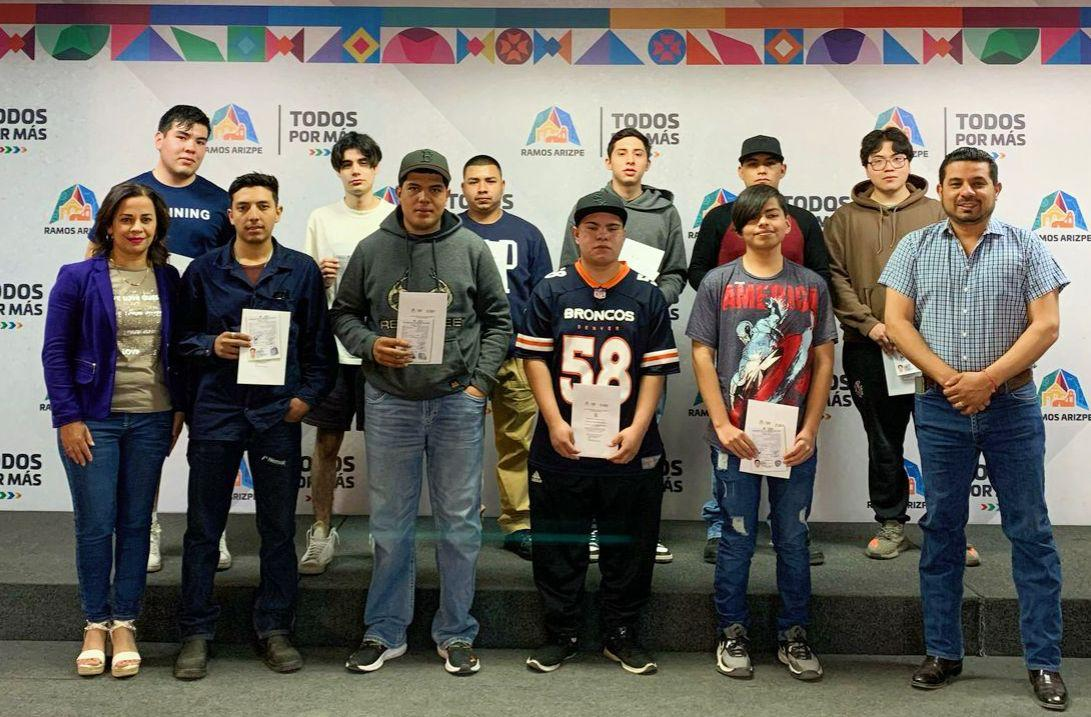 INVITAN A JÓVENES DE RAMOS ARIZPE CLASE 2007 A TRAMITAR SU MEDIA CARTILLA MILITAR