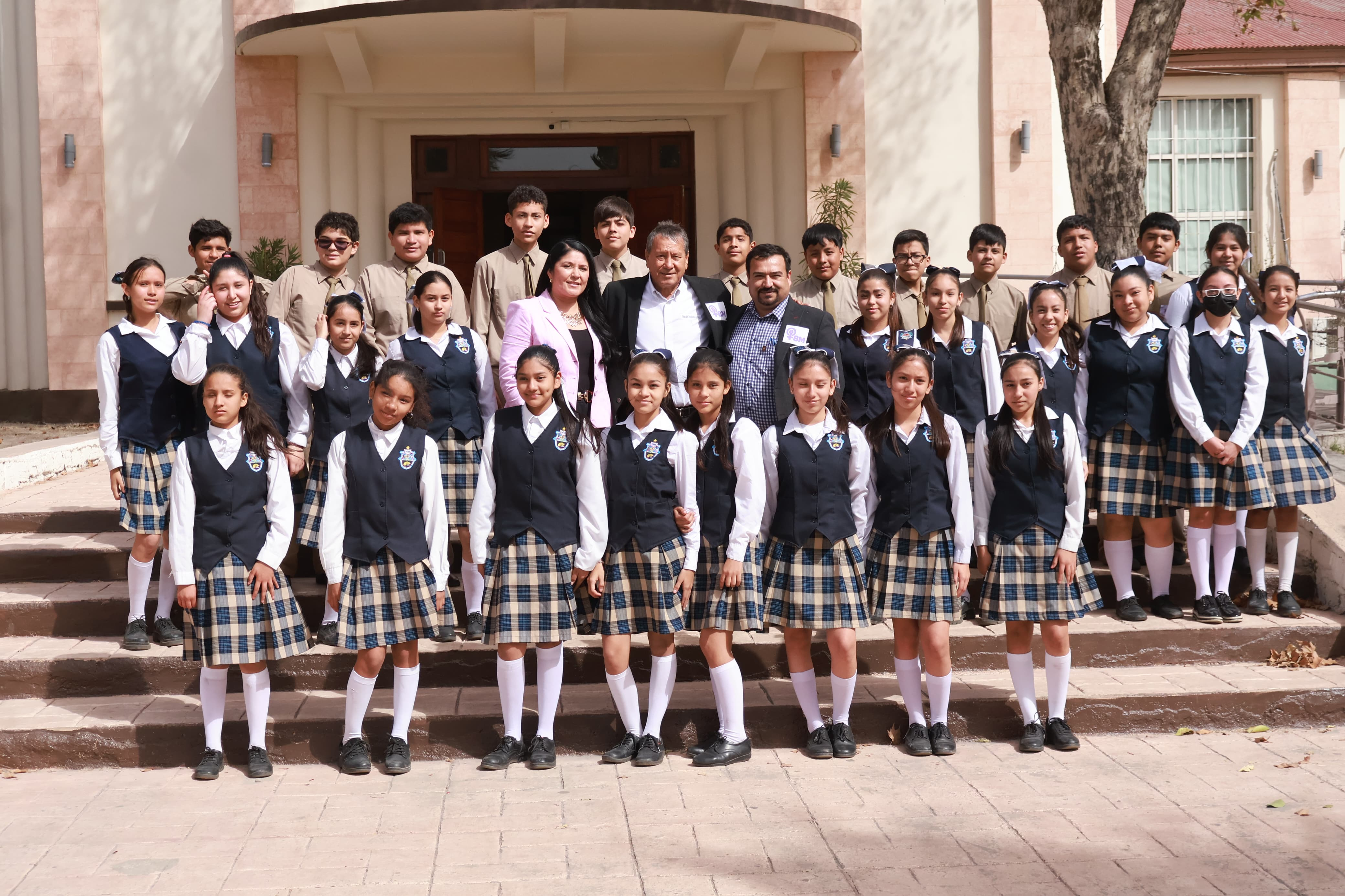 FINCA ÓSCAR RÍOS MÁS COMPROMISOS CON LA COMUNIDAD EDUCATIVA