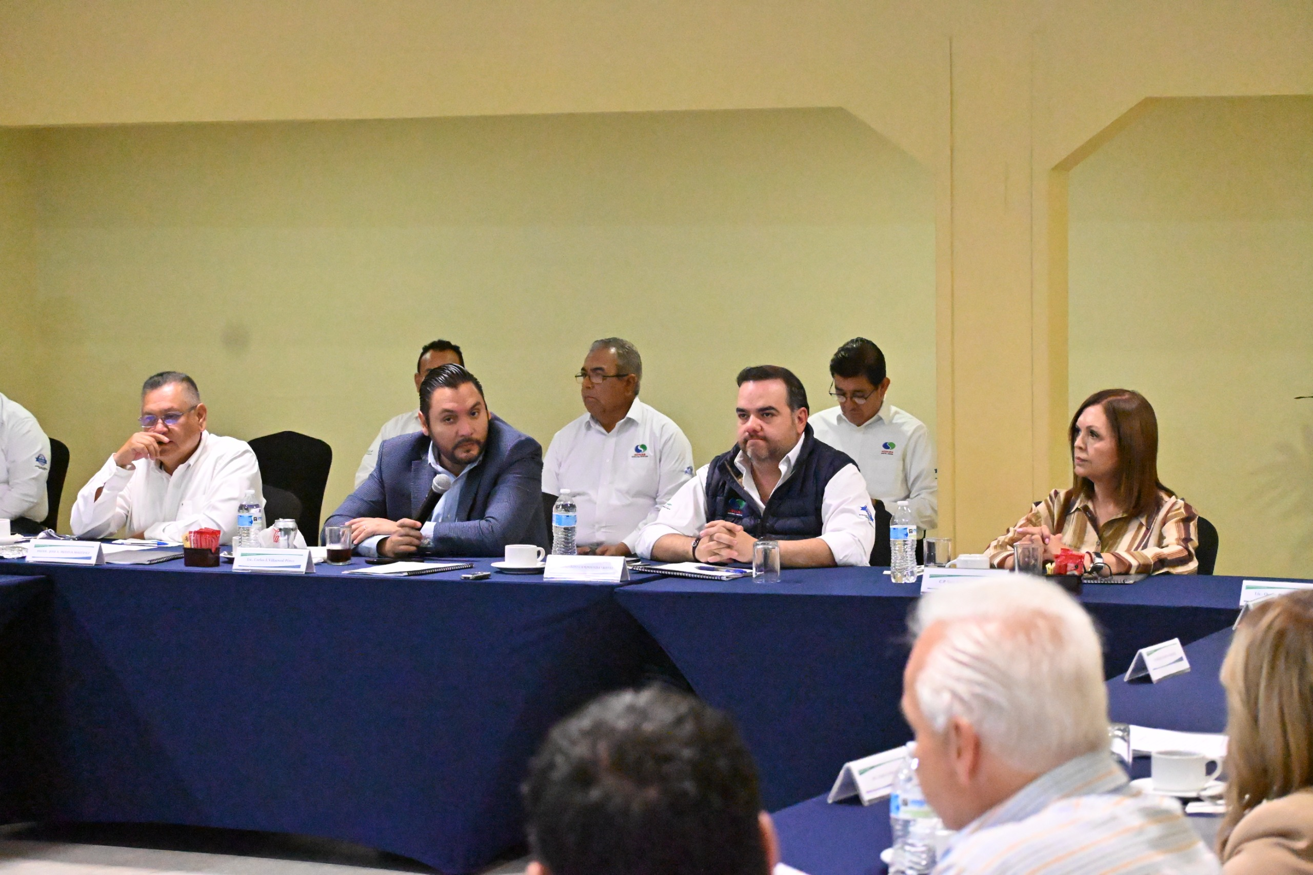 SARI PÉREZ Y SIMAS COORDINAN ESFUERZOS PARA MEJORAR EL SERVICIO DE AGUA Y DRENAJE