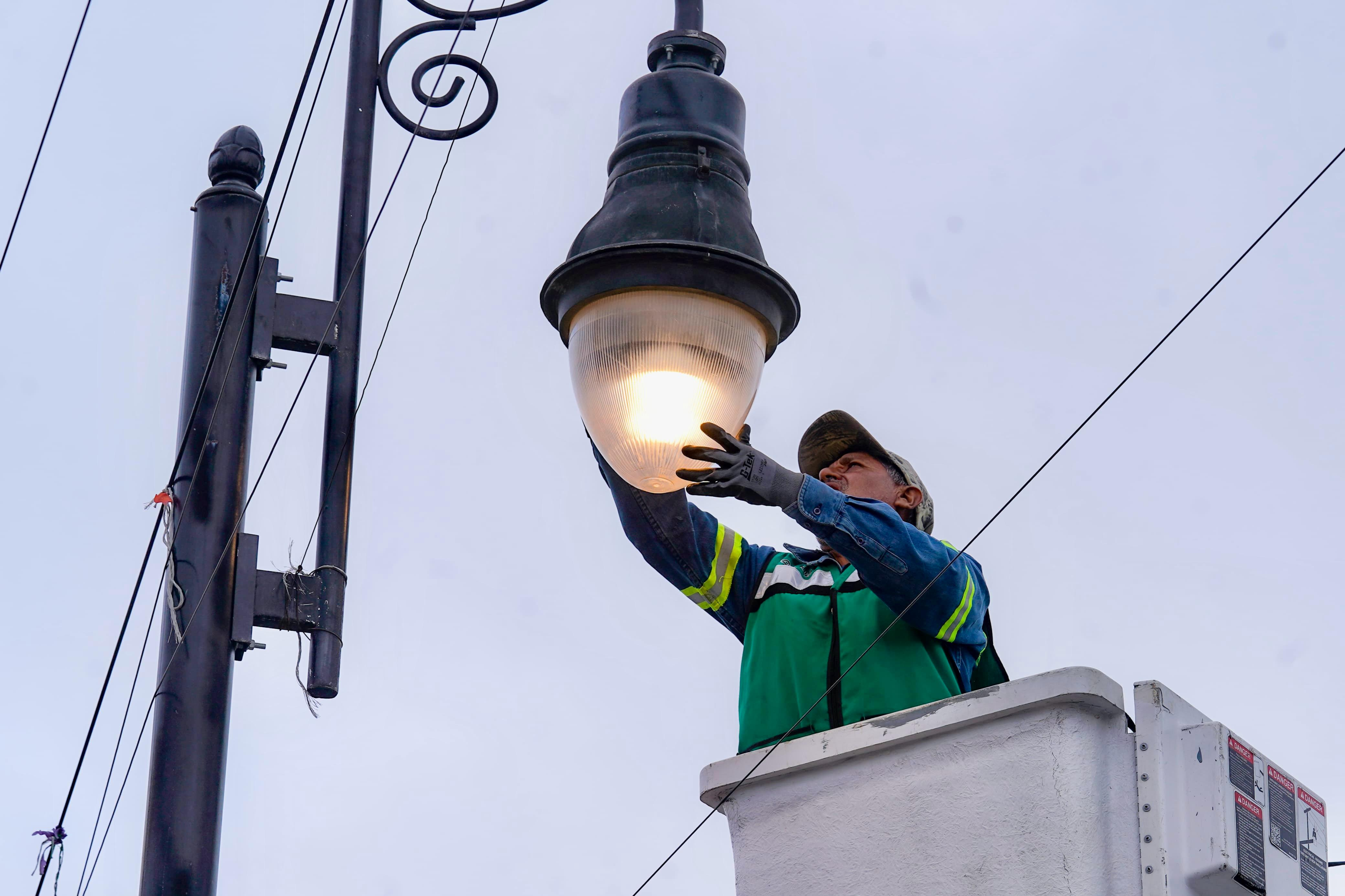 EN RAMOS ARIZPE, ACCIONES CONCRETAS PARA UNA CIUDAD LIMPIA E ILUMINADA