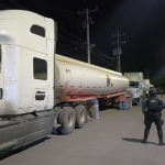 POLICÍA ESTATAL ASEGURA COMBUSTIBLE EN HIDALGO, COAHUILA