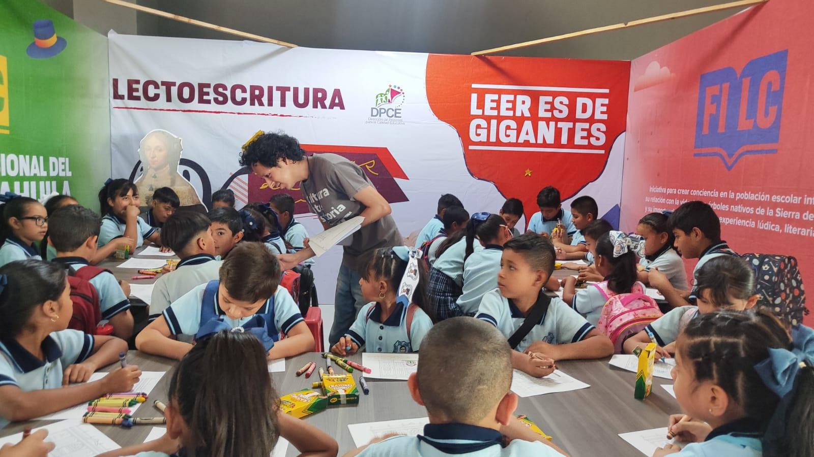 UNA MAÑANA LLENA DE LIBROS, RISAS Y DESCUBRIMIENTO: LAS ESCUELAS SE APODERAN DE LA FERIA