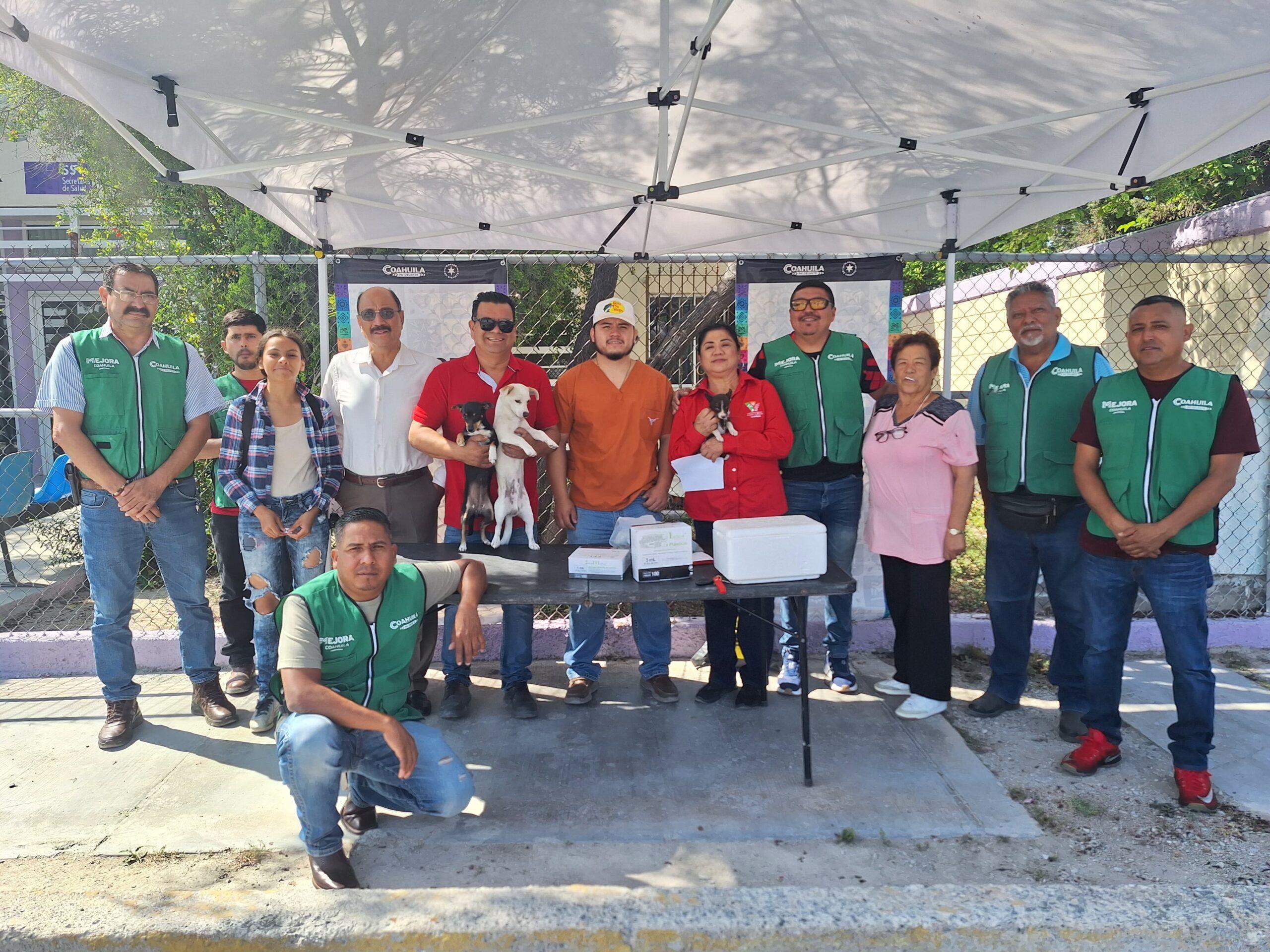 LLEVAN BRIGADA ‘MEJORA LA SALUD DE TUS MASCOTAS’ A LA COLONIA LIBERTAD DE CASTAÑOS