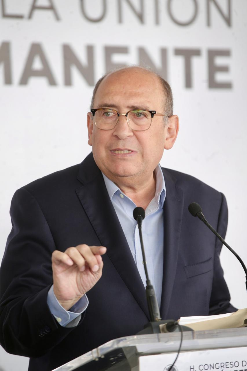 CUANDO SE CALLA A LOS PERIODISTAS O SE MATA A LOS POLÍTICOS, SE ATENTA CONTRA LA DEMOCRACIA: RUBÉN MOREIRA