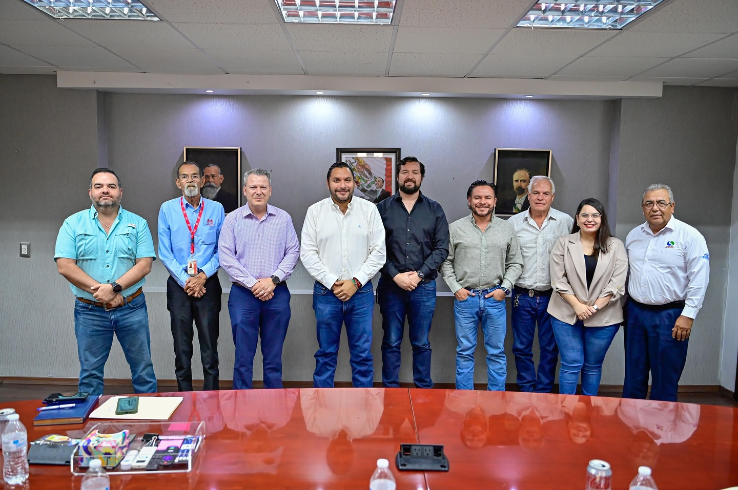 ALCALDE CARLOS VILLARREAL REVISA PROYECTOS CLAVE PARA MONCLOVA EN COORDINACIÓN CON INFONAVIT E INICIATIVA ESTATAL