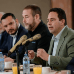 PRESENTA JAVIER DÍAZ PROGRAMA ACTIVA TU PARQUE A ARHCOS