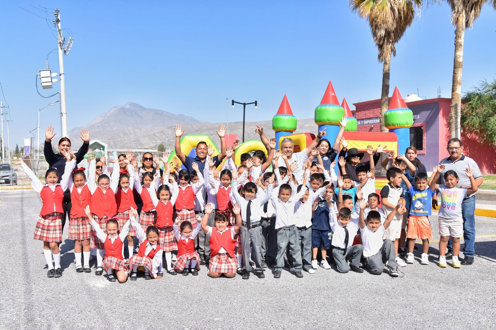 CELEBRA SEGURIDAD PÚBLICA A NIÑAS Y NIÑOS DE CUATRO CIÉNEGAS