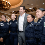 RECONOCE JAVIER DÍAZ EL TRABAJO DE LAS MAMÁS POLICÍAS DE SALTILLO