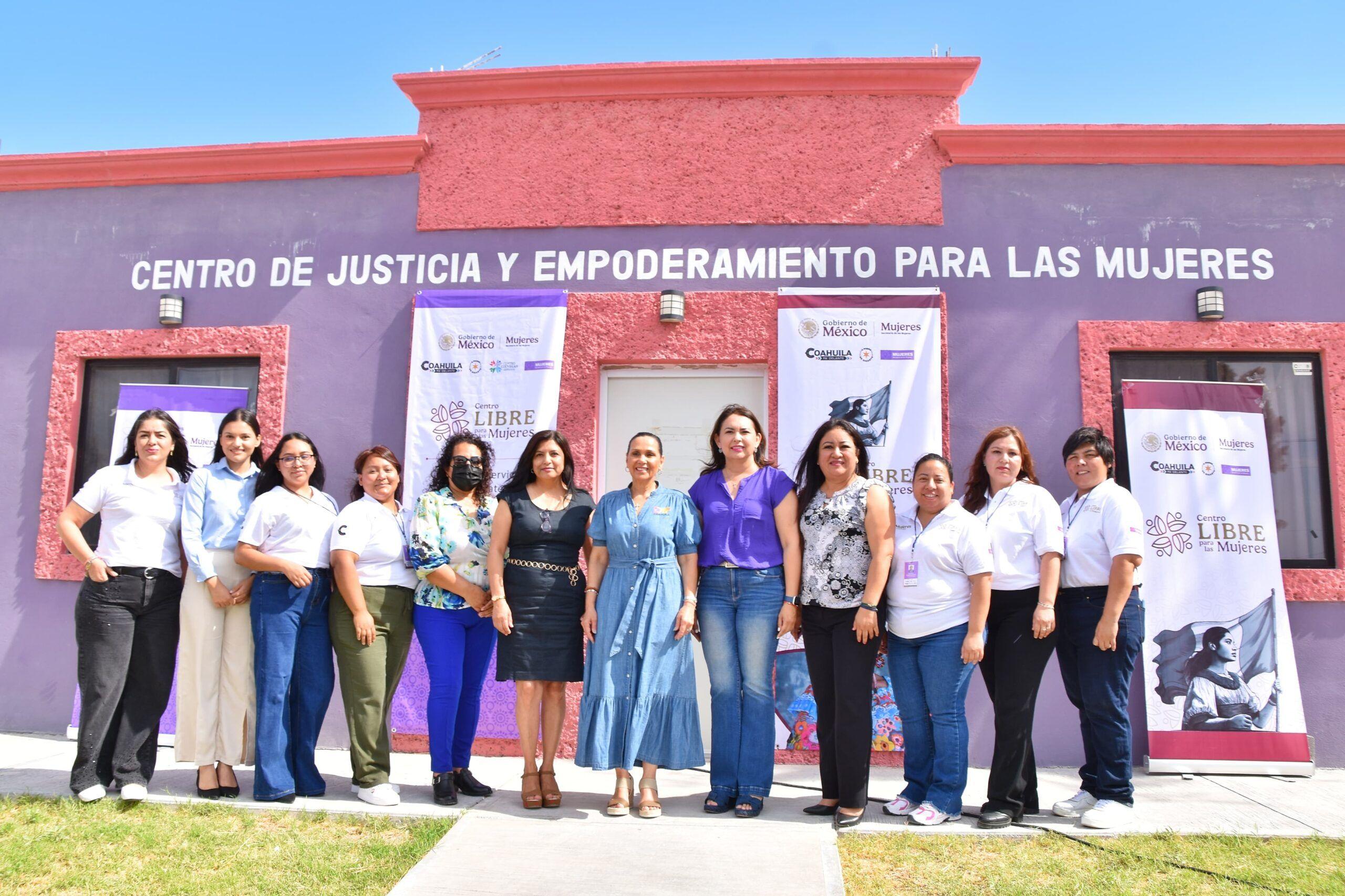 INAUGURAN EN CUATRO CIÉNEGAS EL CENTRO LIBRE PARA LAS MUJERES