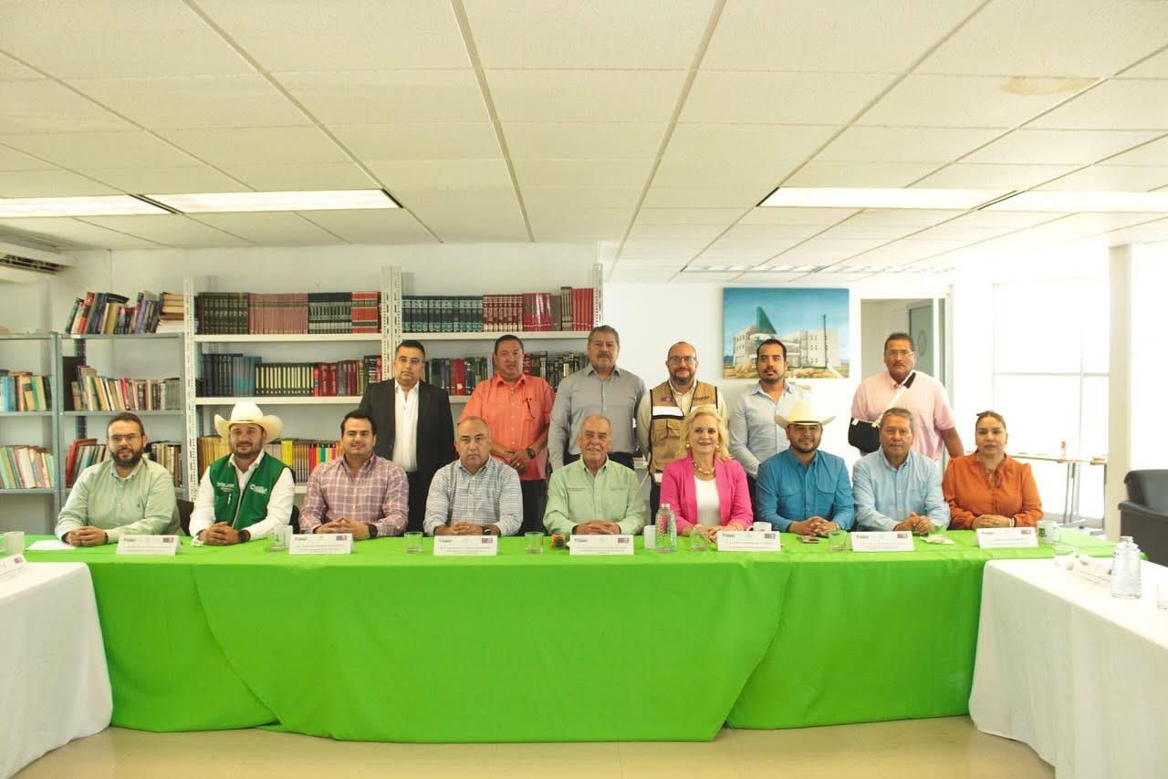 SE REÚNE LAURA JIMÉNEZ CON AUTORIDADES DE LA REGIÓN CARBONÍFERA Y SECRETARÍA DE SALUD