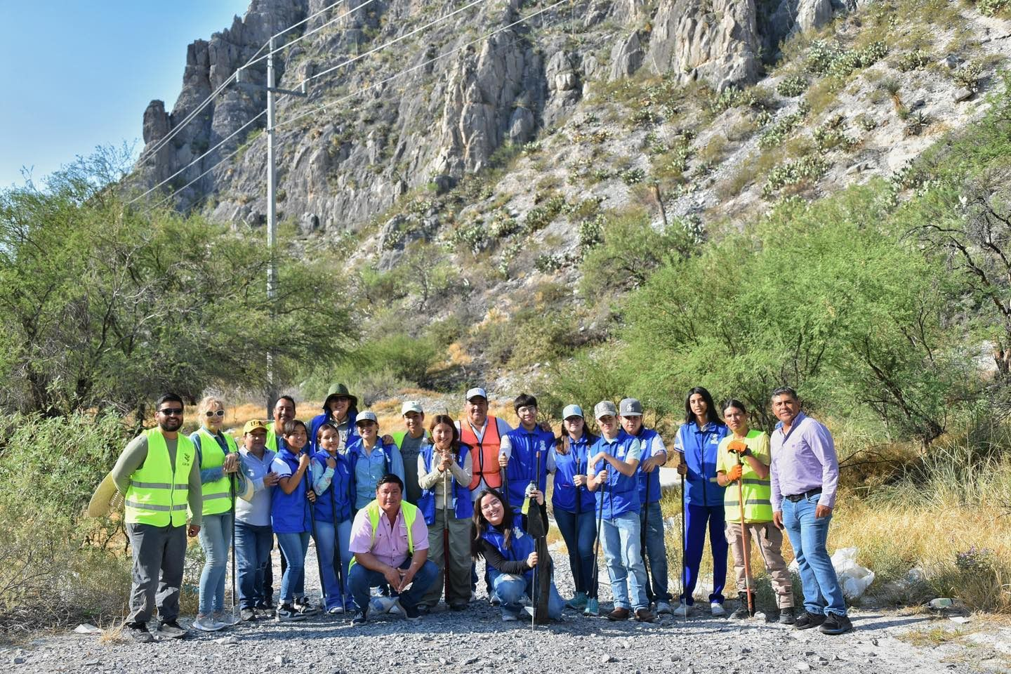 SUMAN VOLUNTADES POR UN CUATRO CIÉNEGAS MÁS LIMPIO