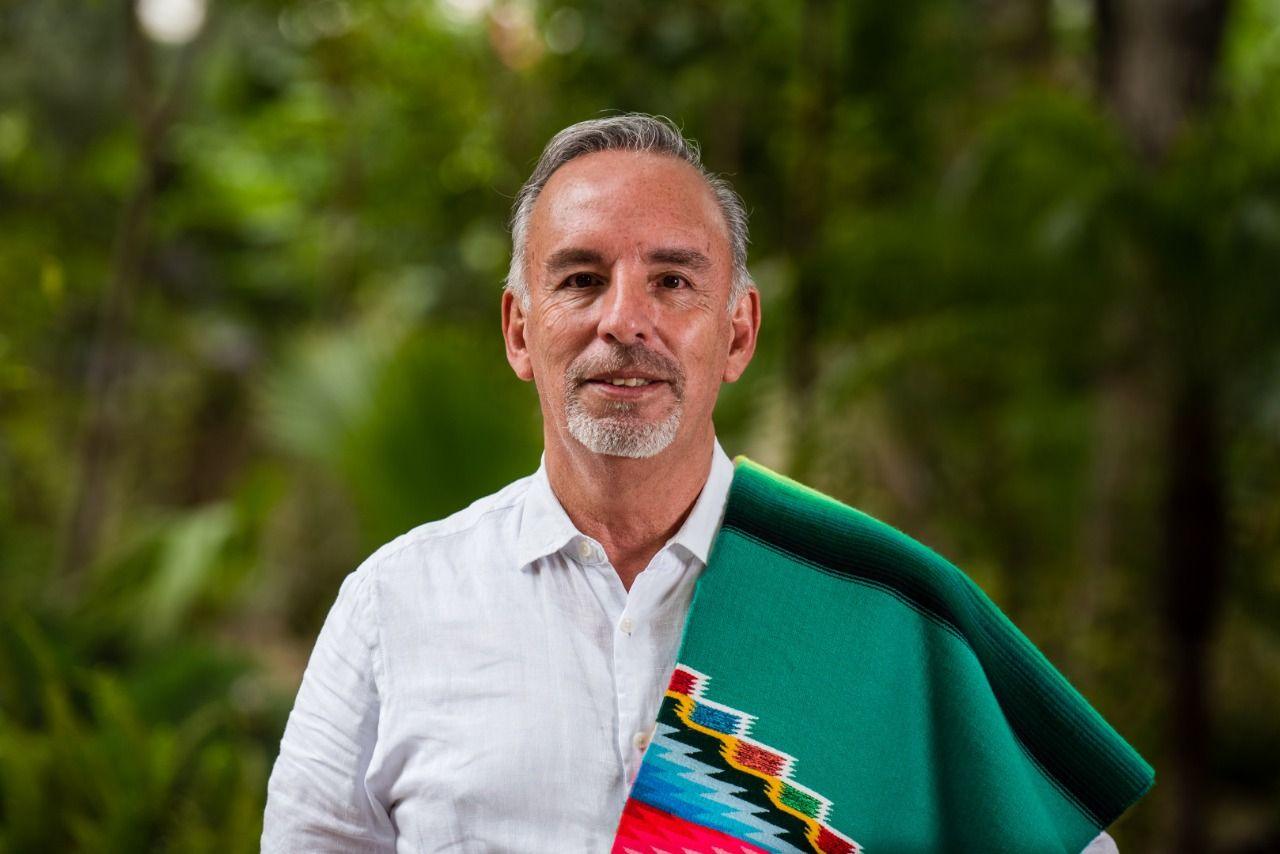 MAESTROS DE LA ESCUELA DEL SARAPE “LA FAVORITA” PARTICIPAN EN LA FERIA INTERNACIONAL DE ARTE EN SANTA FE, NUEVO MÉXICO