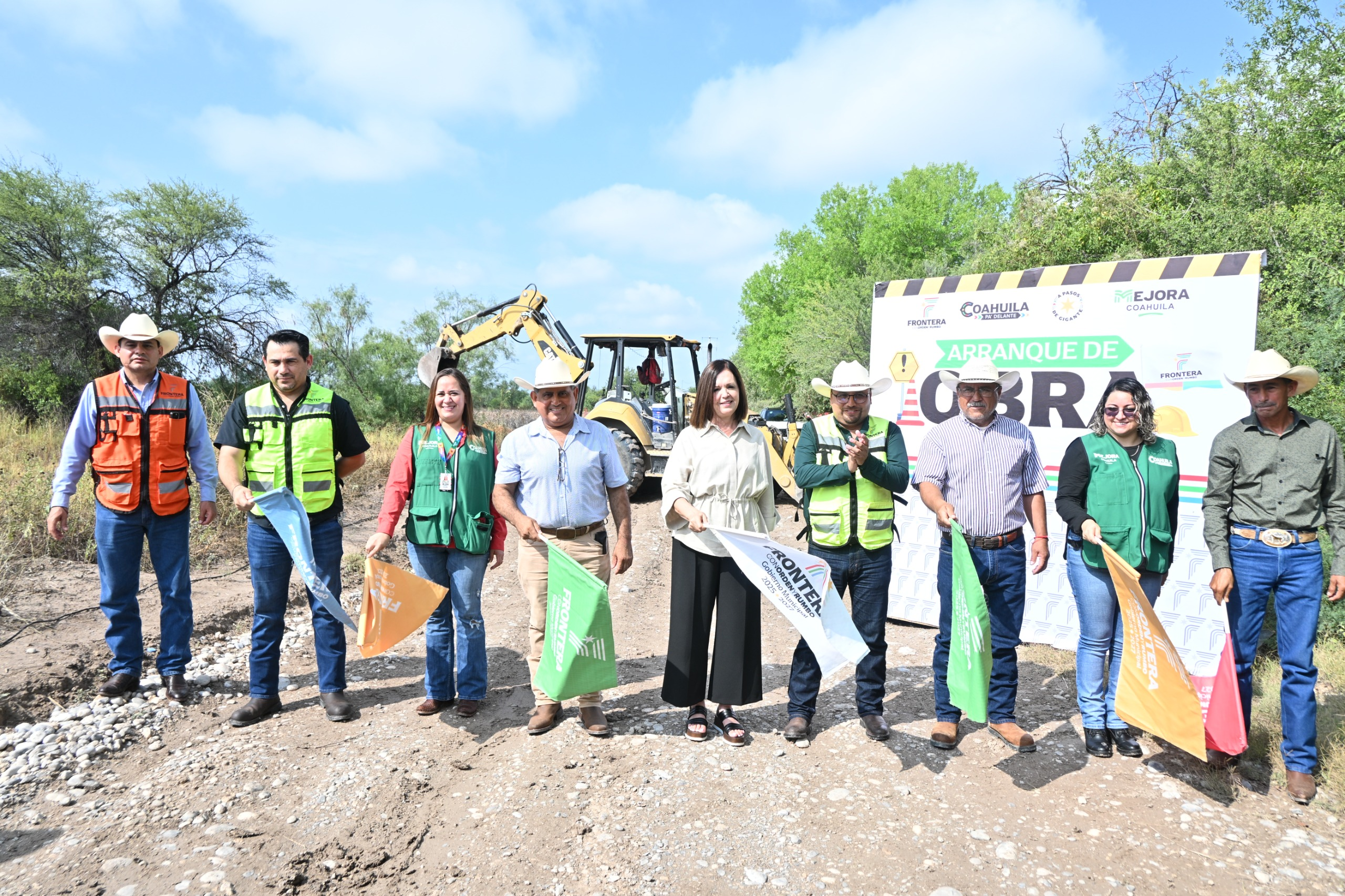 SARI PÉREZ CONTINÚA IMPULSANDO OBRAS PRIORITARIAS EN ZONA RURAL DE FRONTERA