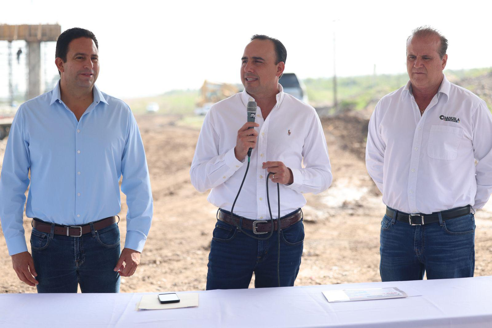 EN TIEMPO Y FORMA LAS GRANDES OBRAS DE INFRAESTRUCTURA EN COAHUILA: MANOLO
