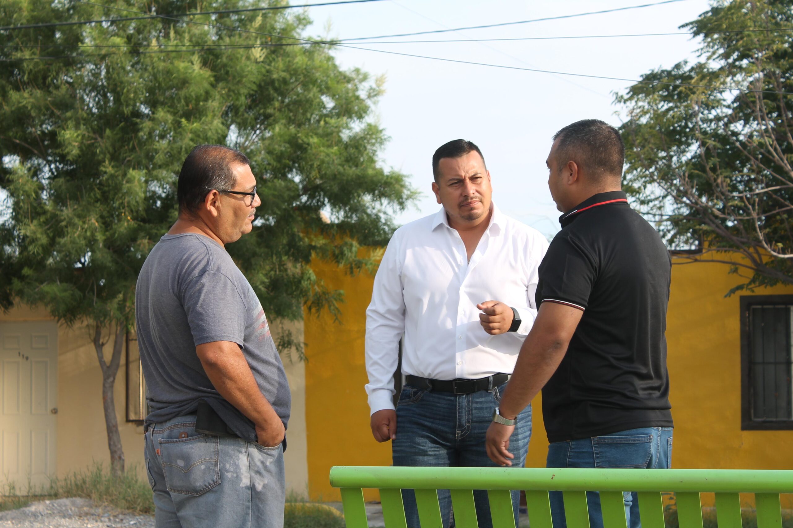 FUNCIONARIOS DE SAN BUENAVENTURA SE SUMAN AL PROGRAMA “MEJORA TU COLONIA”