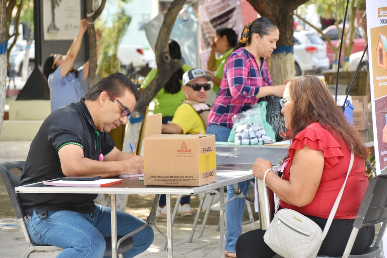 REALIZAN BRIGADA DE SALUD EN CUATRO CIÉNEGAS PARA FORTALECER LA PREVENCIÓN Y EL AUTOCUIDADO