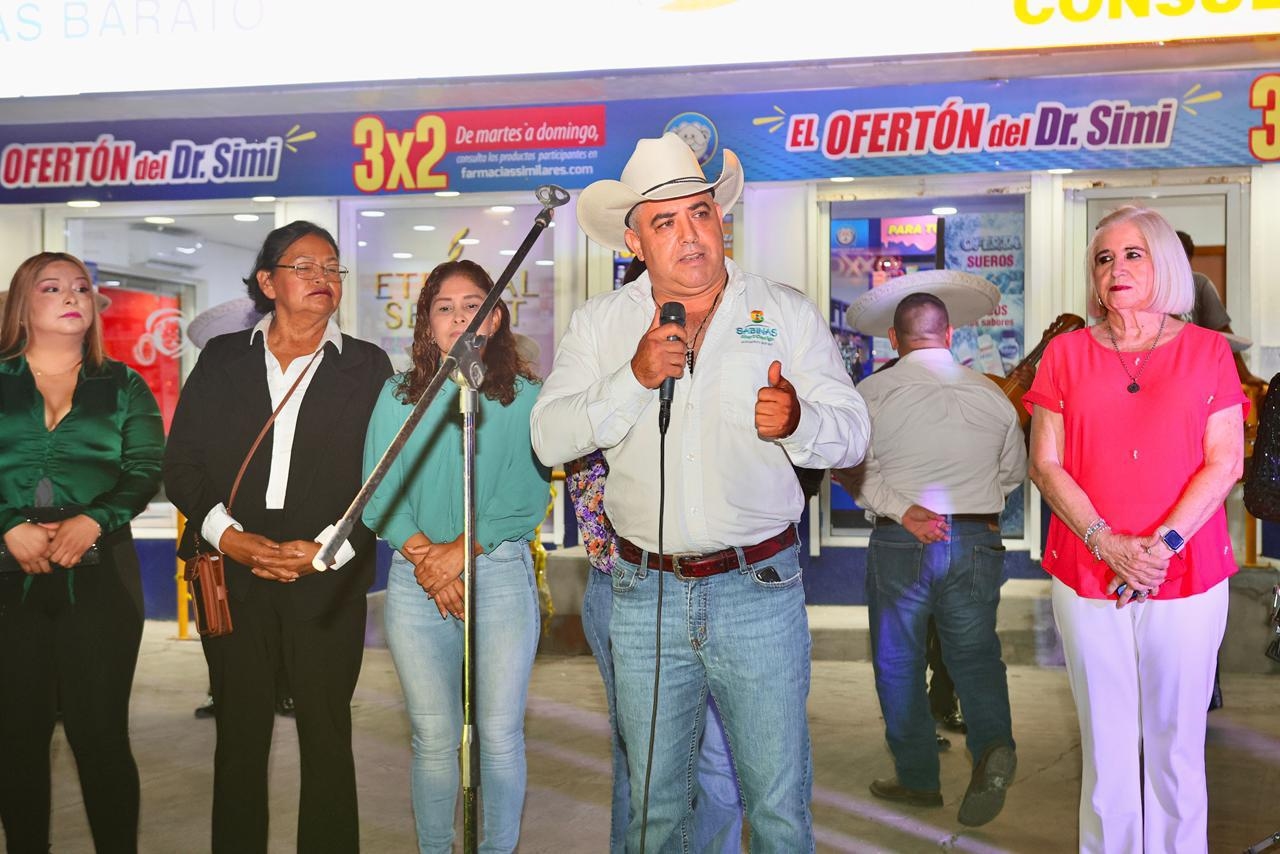 CHANO DÍAZ CELEBRA LOS 45 AÑOS DE LAS VILLAS DE AGUJITA Y SAN JOSÉ DE CLOETE