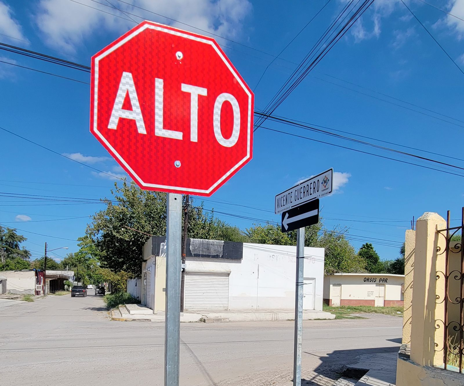 CONTINÚA LA INSTALACIÓN DE NOMENCLATURAS EN LAS DIFERENTES LOCALIDADES DE MÚZQUIZ