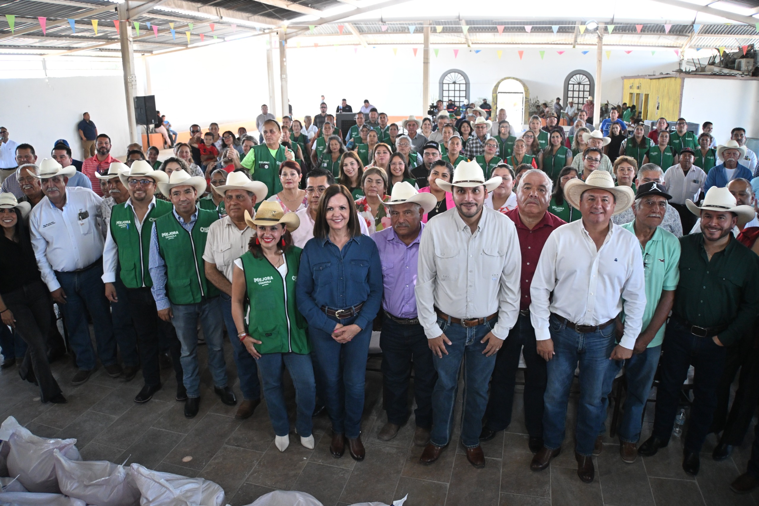 SARI Y MANOLO REFUERZAN EL CAMPO CON PROGRAMA DE DESARROLLO RURAL