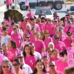 DIF CUATRO CIÉNEGAS PROMUEVE LA PREVENCIÓN DEL CÁNCER DE MAMA CON LA CAMINATA ROSA