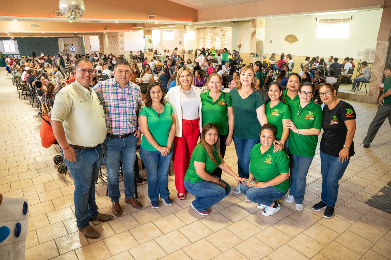 ENTREGA YESICA SIFUENTES APOYO AL CECYTEC PARA FORTLAECER LA EDUCACIÓN