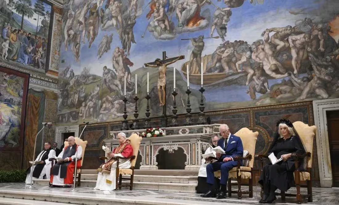 POR PRIMERA VEZ EN CASI MEDIO SIGLO, UN PAPA Y UN MONARCA BRITÁNICO REZAN JUNTOS; LEÓN XIV Y CARLOS III HACEN HISTORIA