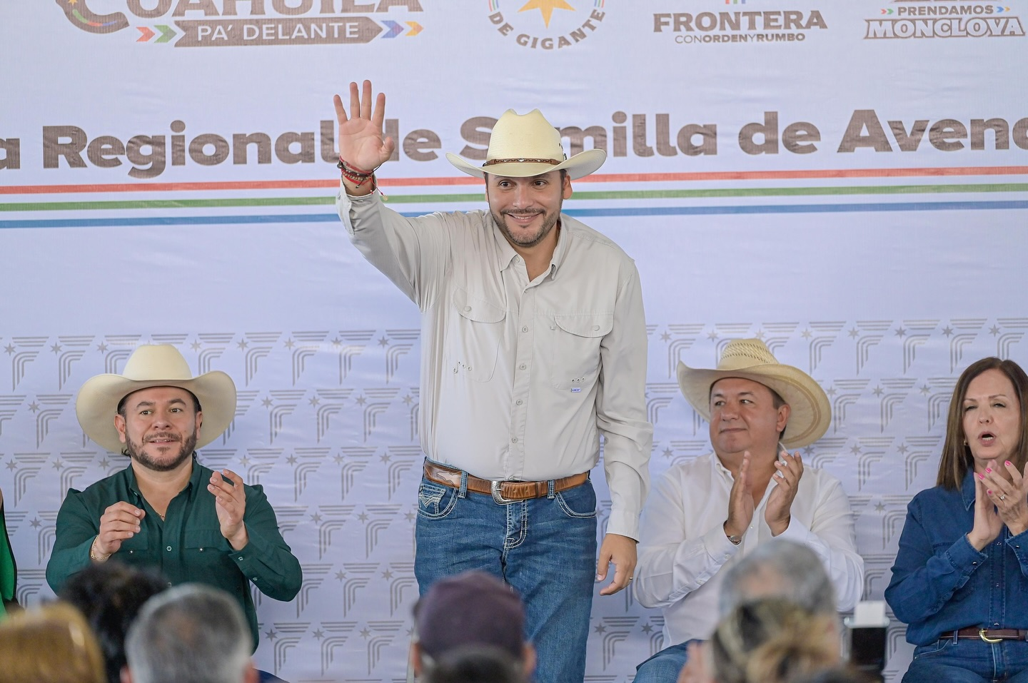 ALCALDE DE MONCLOVA ANUNCIA APOYO A EJIDATARIOS CON INVERSIÓN TRIPARTITA