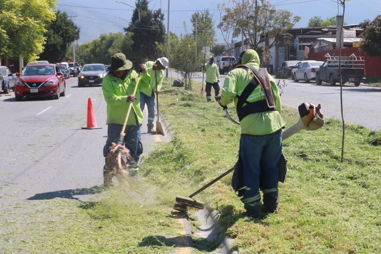 CONTINÚA SALTILLO CON ACCIONES DE LIMPIEZA Y DESHIERBE EN ARROYOS