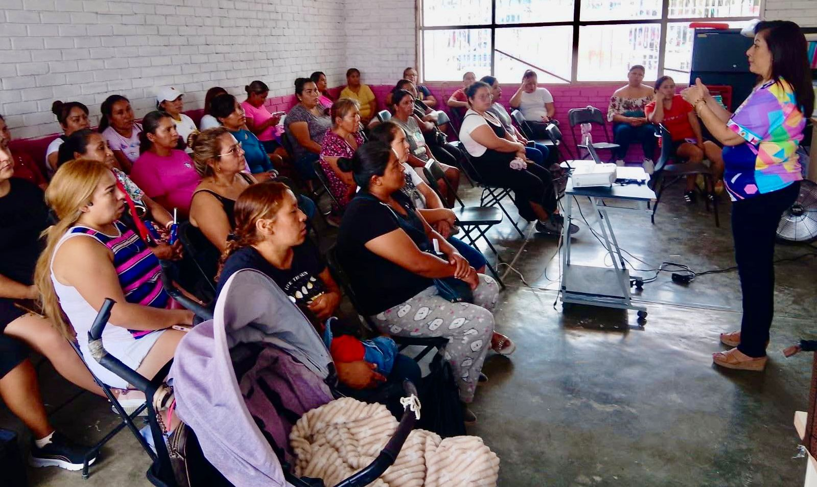 FORTALECE GOBIERNO DE RAMOS COMUNICACIÓN FAMILIAR Y ESCOLAR EN PAREDÓN
