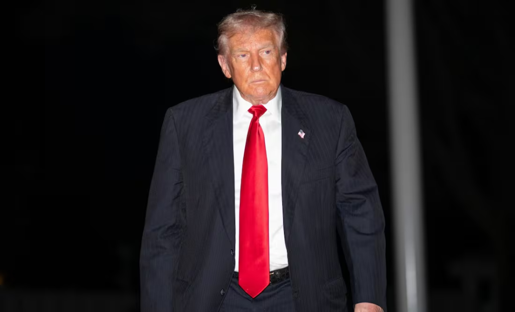 TRUMP AMENAZA CON DEMANDAR A LA BBC POR MONTAJE ENGAÑOSO; PIDE QUE EL CANAL SE RETRACTE POR ACUSACIONES FALSAS