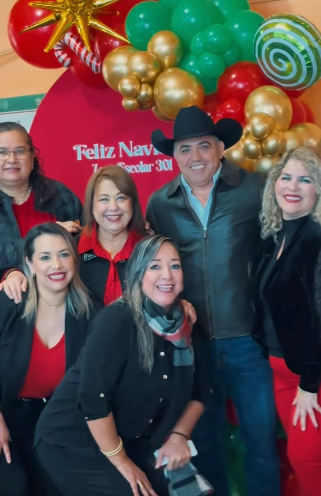 ACOMPAÑA ALCALDE CHANO DÍAZ POSADA DE MAESTROS DE LA ZONA ESCOLAR 301