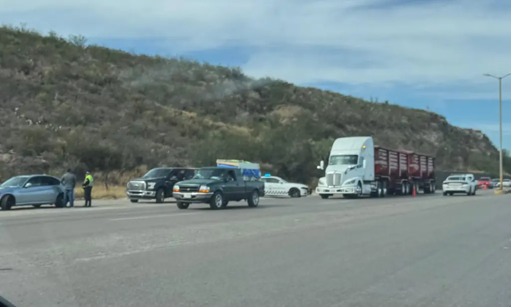 EXTORSIONAN A PAISANOS EN RETENES DE GN Y FGR