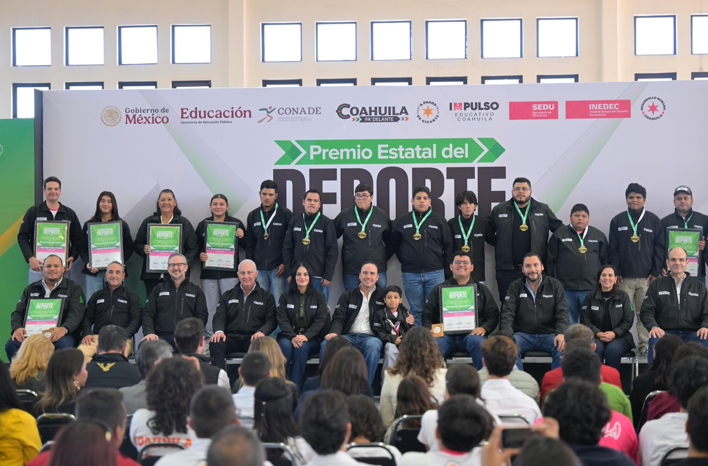 RECONOCEN TALENTO DEPORTIVO COAHUILENSE EN EL PREMIO ESTATAL DEL DEPORTE 2025