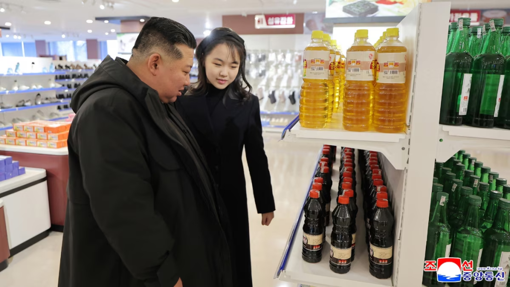 ¿QUIÉN ES KIM JU-AE, LA ‘MISTERIOSA’ HIJA DE KIM JONG-UN Y ‘POSIBLE’ HEREDERA DEL PODER EN NORCOREA?