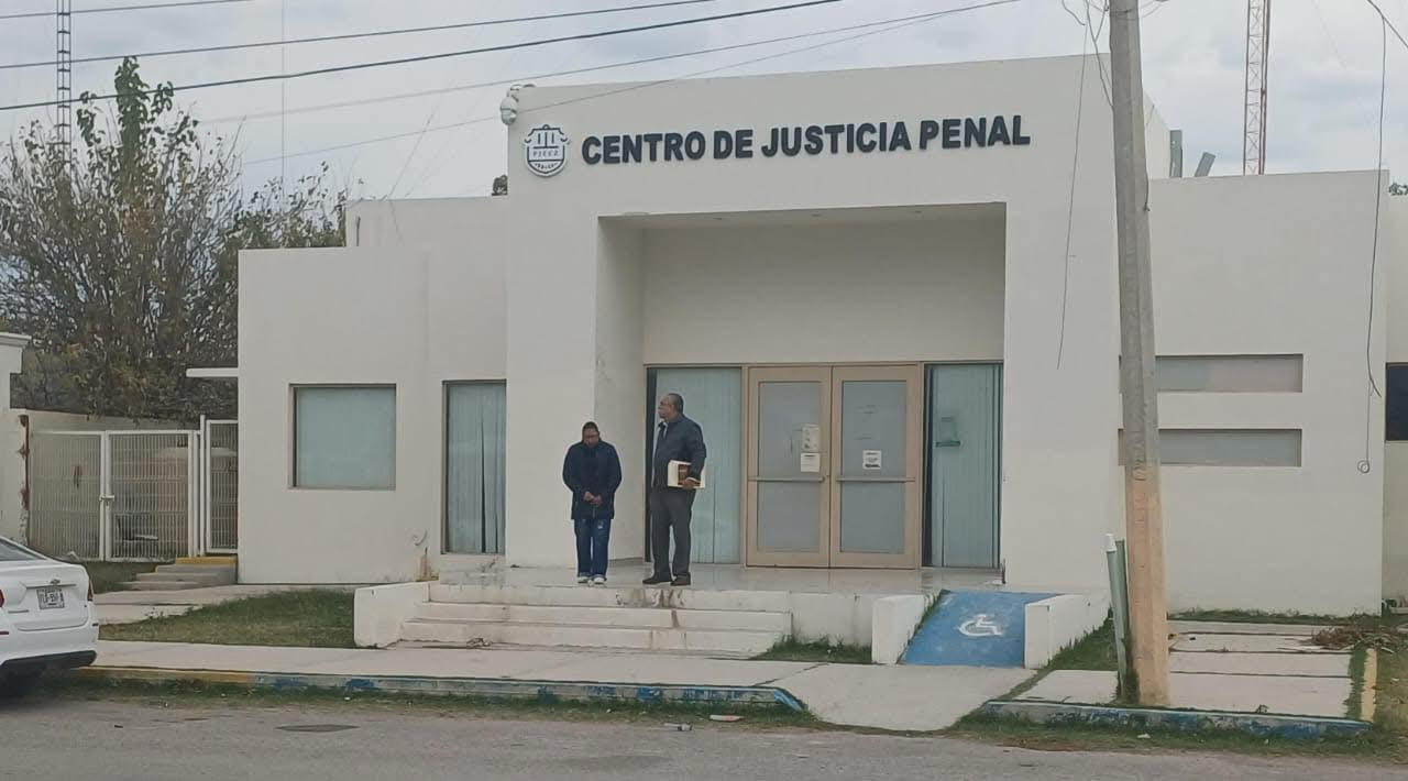 VINCULAN A PROCESO A VÍCTOR “N.”, EX TESORERO DE TANIA FLORES.
