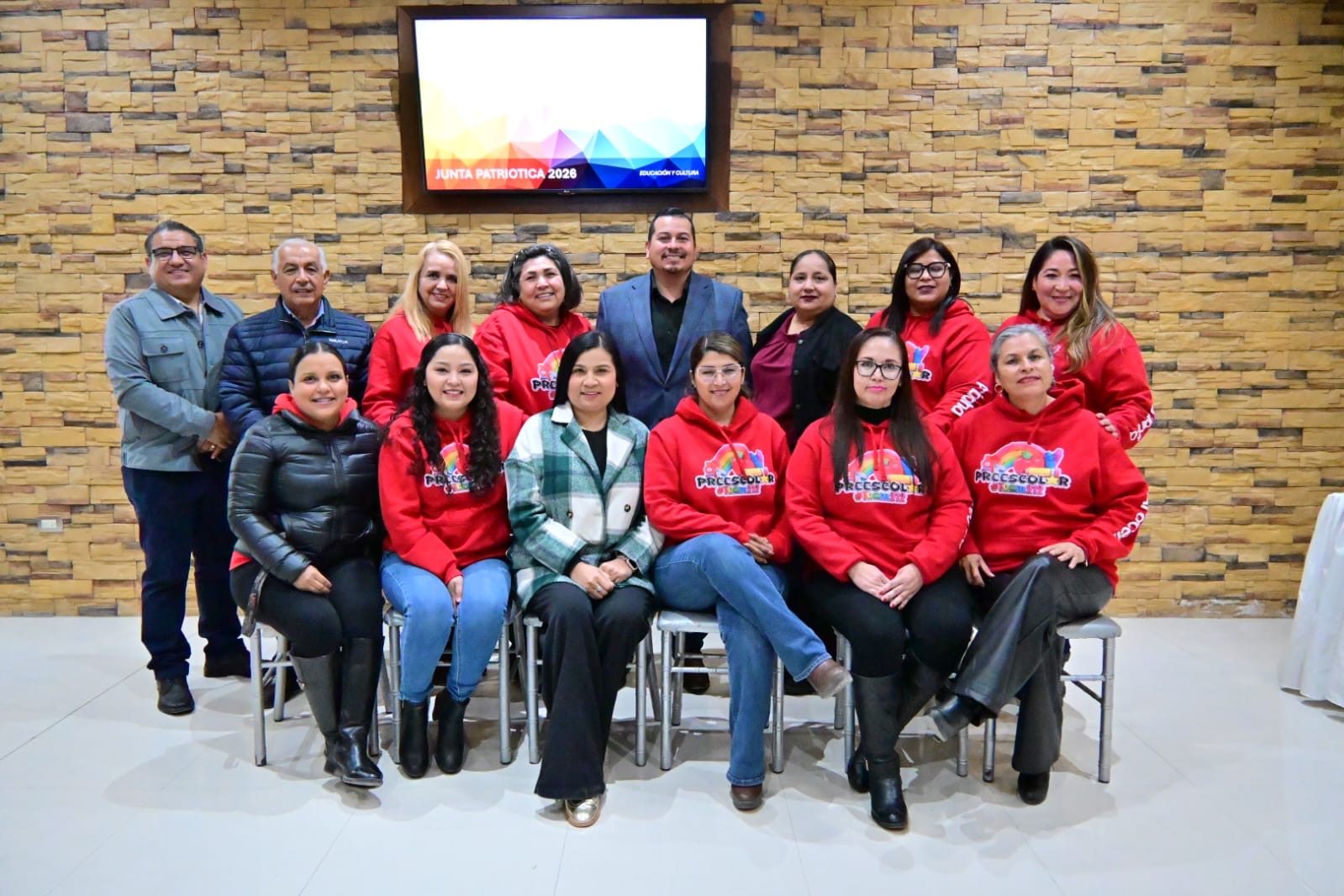 JAVIER FLORES PRESIDE JUNTA CÍVICA PATRIÓTICA CON MAESTROS DE SAN BUENAVENTURA