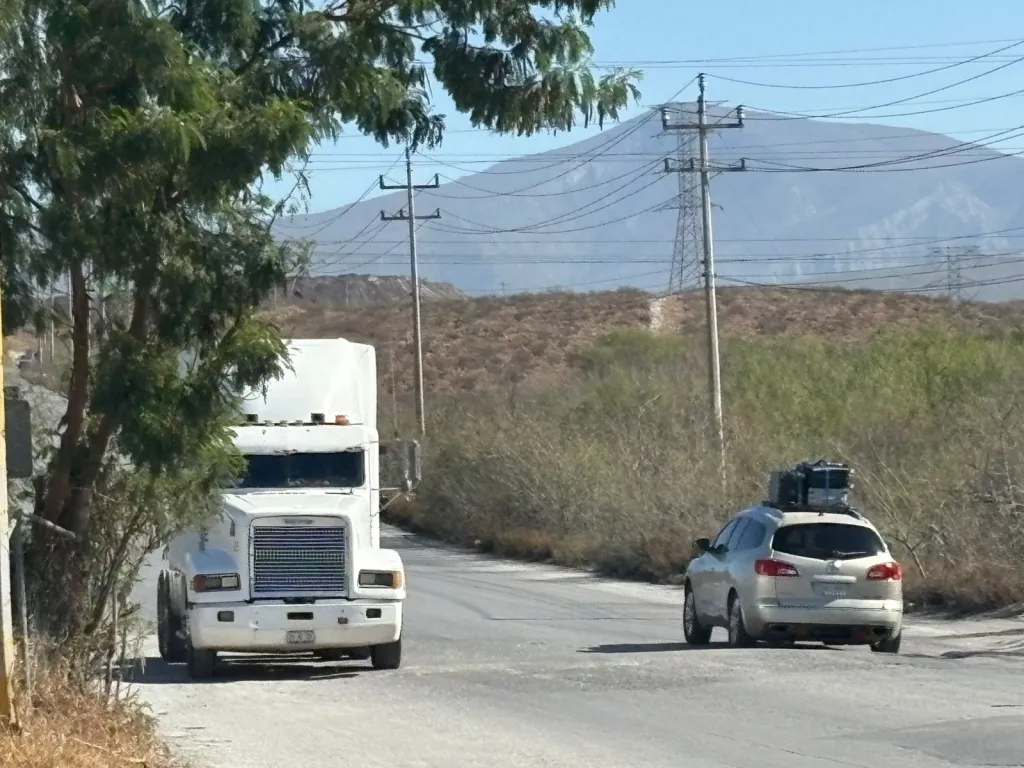 RETORNAN PAISANOS SÓLO CON SUS MALETAS