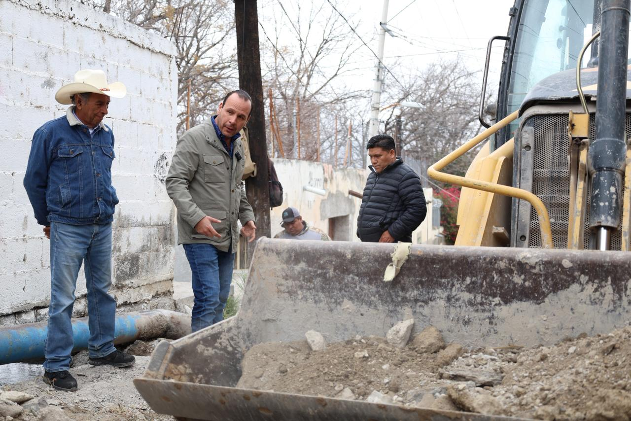 ATIENDE PARRAS PROBLEMÁTICA HISTÓRICA DE FILTRACIONES EN ORILLA DE AGUA Y GENERAL CEPEDA